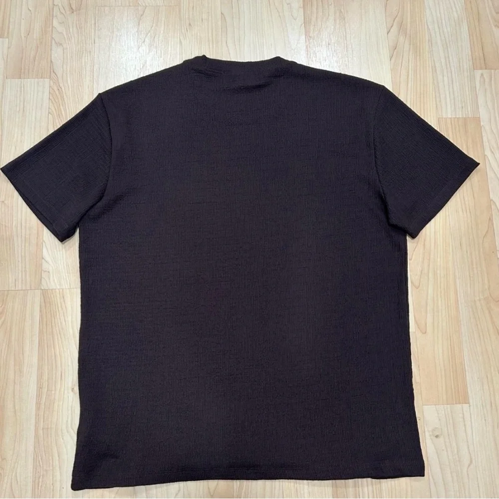 Forever 21 Dark Brown Short Sleeve Tee - Picture 2 of 2